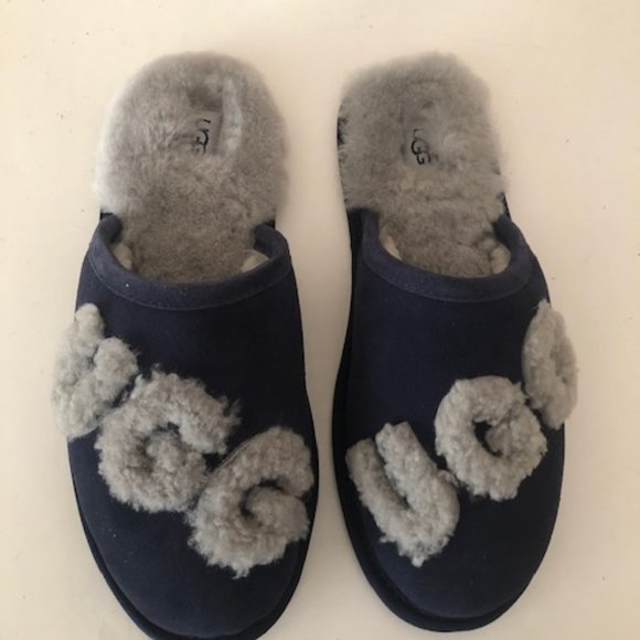 UGG Logo Scuff sheepskin slipper. 3D. Size: 11 - Picture 6 of 11